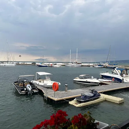 Apartamento Helen & Friends 3 Bedrooms Balchik