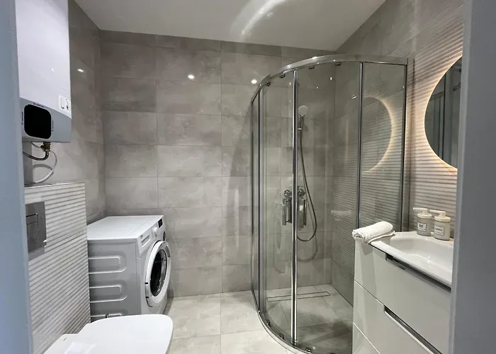 Helen & Friends 3 Bedrooms Appartamento *