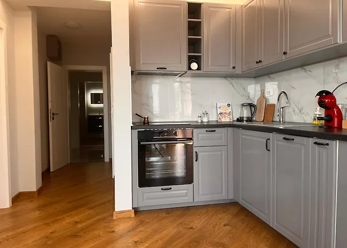 Helen & Friends 3 Bedrooms