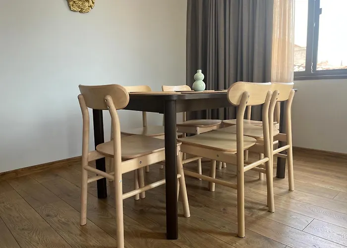 Helen & Friends 3 Bedrooms