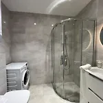 Helen & Friends 3 Bedrooms Апартамент *