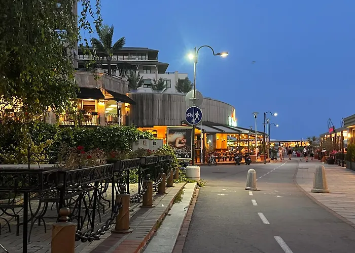 Helen & Friends 3 Bedrooms *